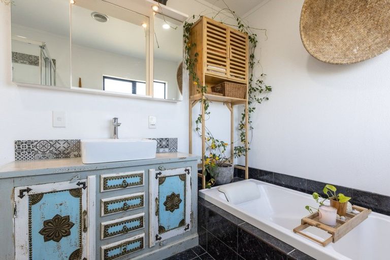 Photo of property in 97 Rogers Road, Bay View, Napier, 4104