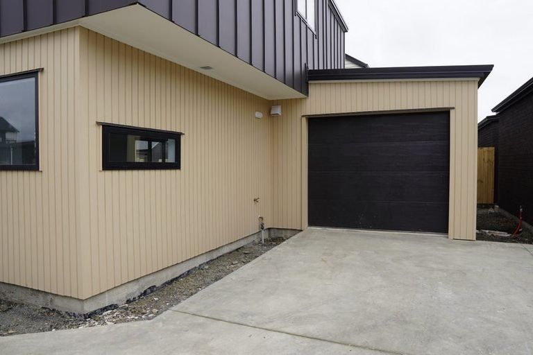 Photo of property in 36 Black Beech Crescent, Takanini, 2110