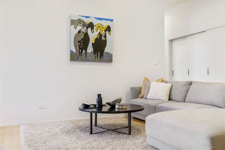 Photo of property in 9 Siesta Terrace, Gulf Harbour, Whangaparaoa, 0930