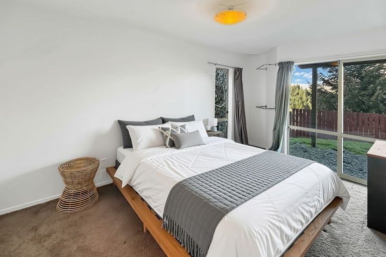 Photo of property in 2a Bird Place, Fernhill, Queenstown, 9300