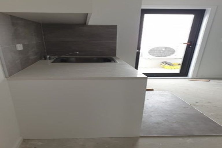 Photo of property in 210a Forrest Hill Road, Forrest Hill, Auckland, 0620