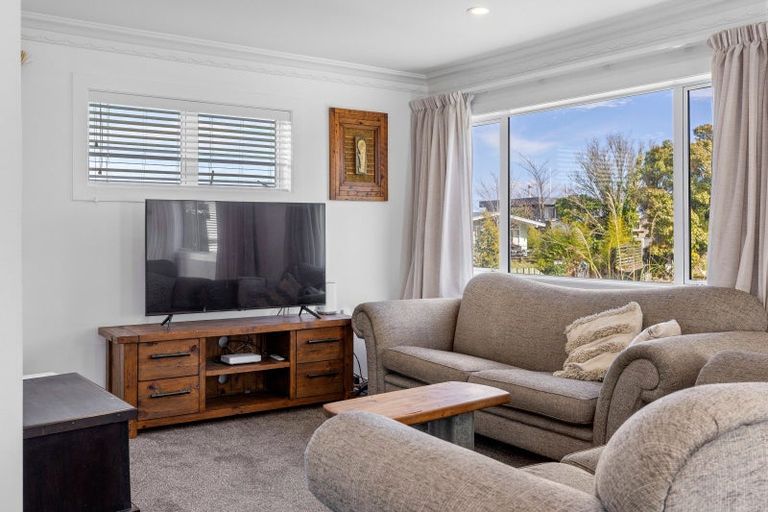 Photo of property in 10 Armstrong Grove, Hilltop, Taupo, 3330
