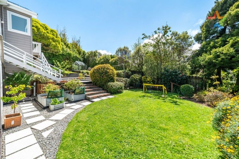 Photo of property in 13 Wilson Grove, Normandale, Lower Hutt, 5010
