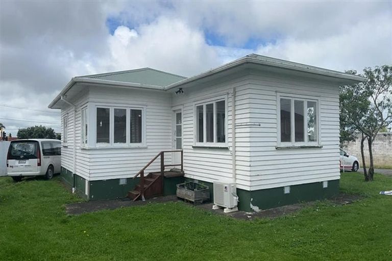 Photo of property in 259 Puhinui Road, Papatoetoe, Auckland, 2025