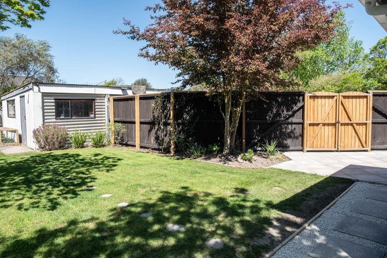 Photo of property in 128 Somerfield Street, Somerfield, Christchurch, 8024