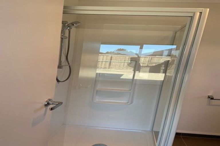 Photo of property in 20 Broadway Parade, Rolleston, 7615