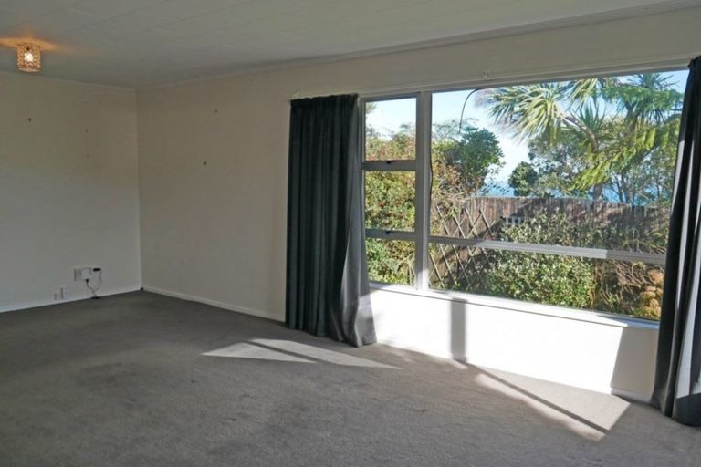 Photo of property in 14b Oakleigh Street, Maungaraki, Lower Hutt, 5010