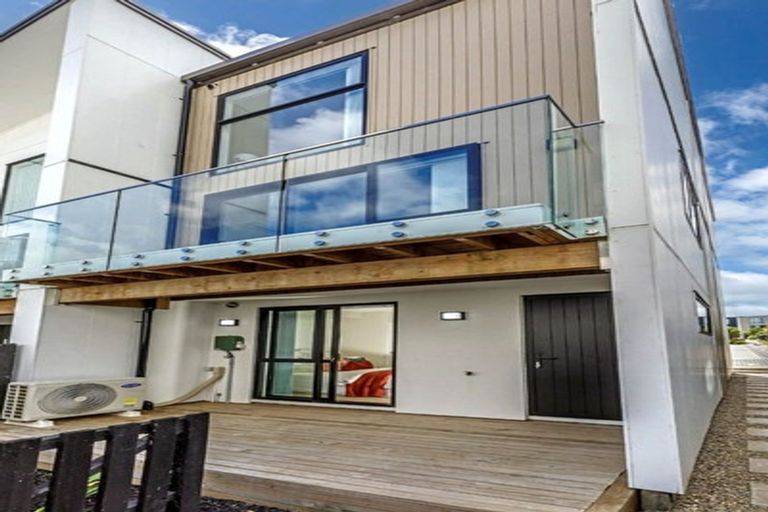 Photo of property in 10 Hinonga Loop, Silverdale, 0932