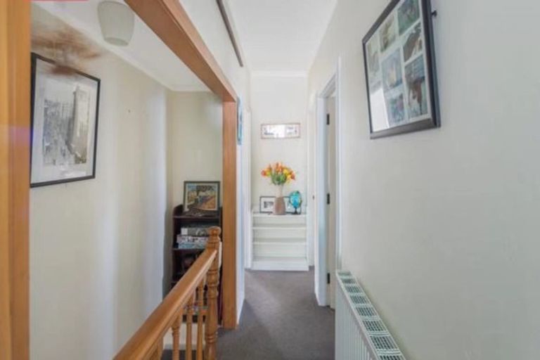 Photo of property in 57 Maupuia Road, Maupuia, Wellington, 6022