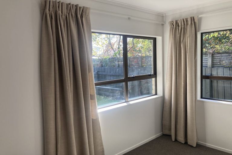 Photo of property in 8b George Street, Lower Vogeltown, New Plymouth, 4310