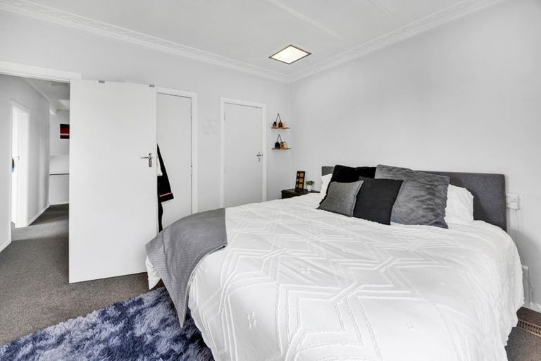 Photo of property in 14 Dives Avenue, Hawera, 4610