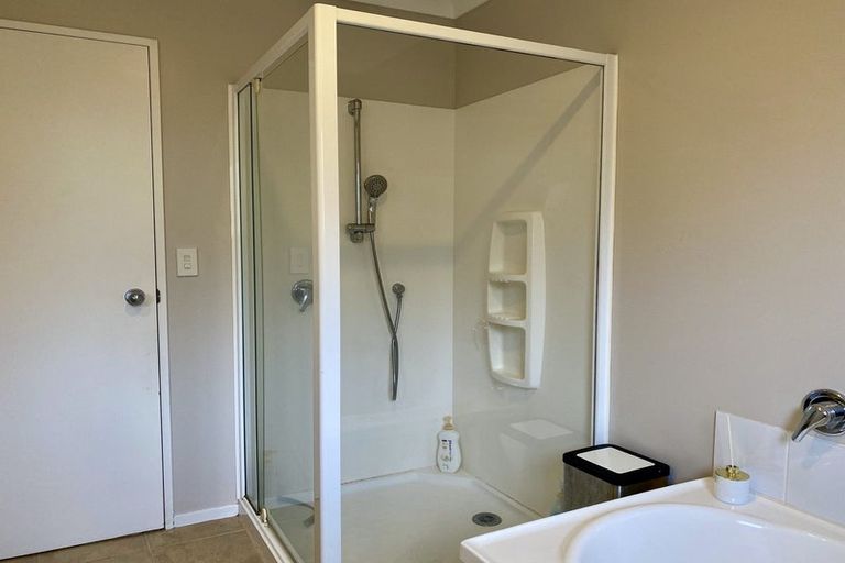 Photo of property in 41 Erlestoke Crescent, Churton Park, Wellington, 6037