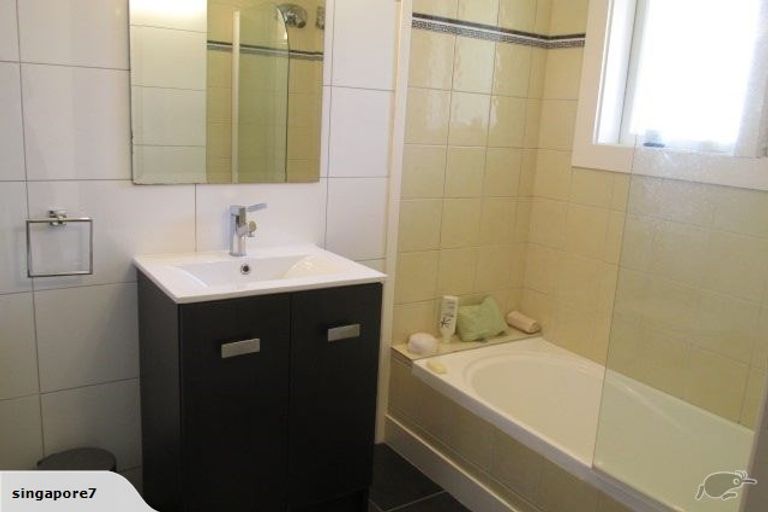 Photo of property in 118 Cashmere Avenue, Khandallah, Wellington, 6035