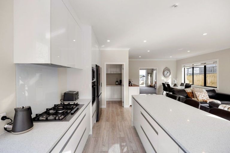 Photo of property in 10 Kapua Crescent, Rototuna North, Hamilton, 3210