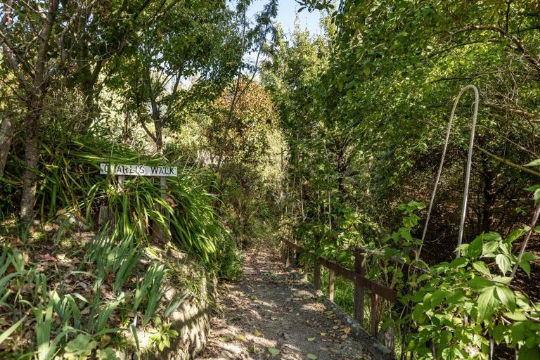 Photo of property in 14 Spur Road, Havelock North, 4130