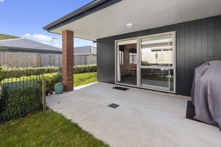 Photo of property in 86 Farmer Crescent, Taita, Lower Hutt, 5011