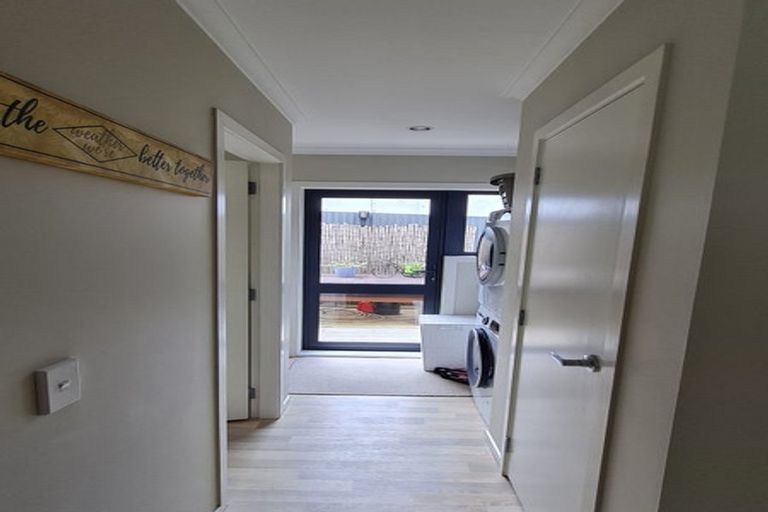 Photo of property in 38 Mcdougall Grove, Haywards, Lower Hutt, 5018