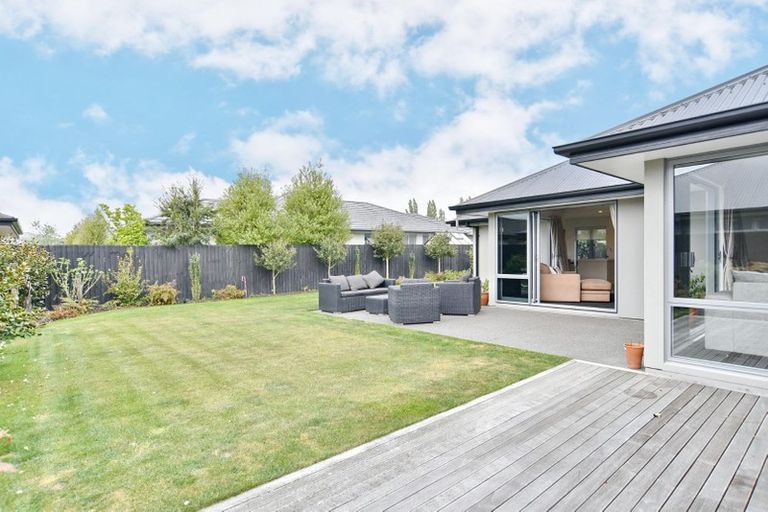 Photo of property in 6 Te Whenu Crescent, Marshland, Christchurch, 8083