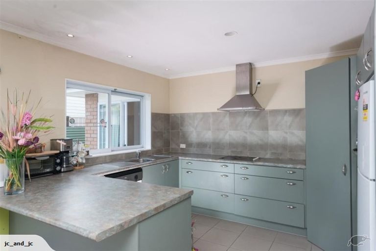 Photo of property in 61c Queen Road, Bellevue, Tauranga, 3110