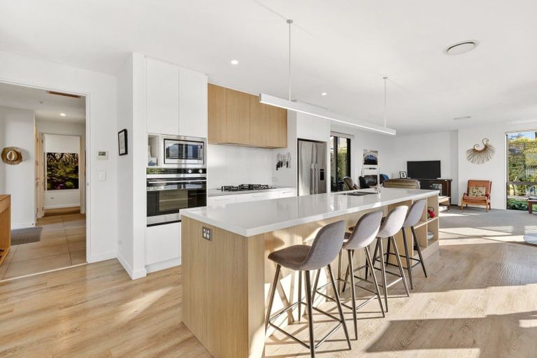 Photo of property in 12 Sapphire Spring Rise, Wanaka, 9305