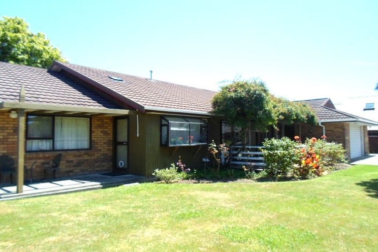 Photo of property in 92 Kapanui Road, Waikanae, 5036