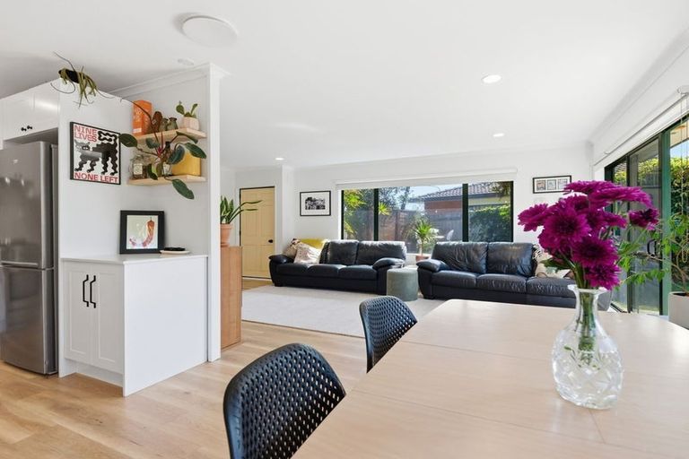 Photo of property in 36 Webb Place, Papamoa Beach, Papamoa, 3118