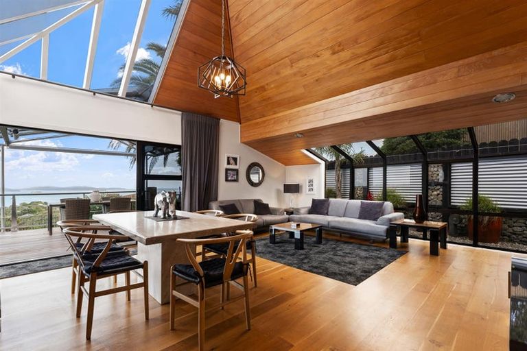 Photo of property in 5 Kotare Place, Sandspit, Warkworth, 0982