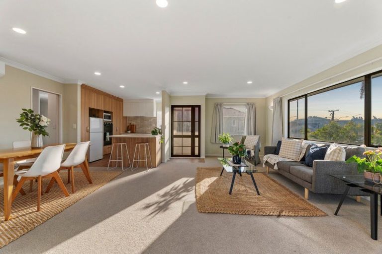 Photo of property in 1 Sutherland Avenue, Mount Maunganui, 3116