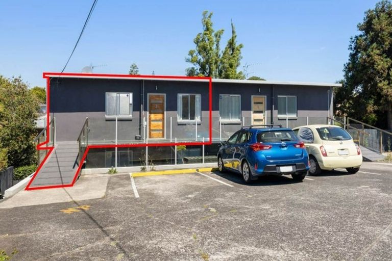 Photo of property in 3/7 Alston Avenue, Kelston, Auckland, 0602