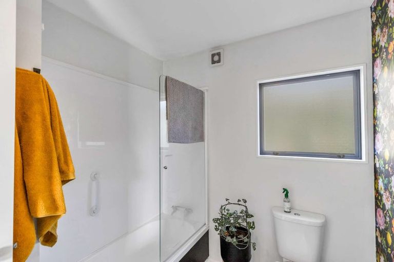 Photo of property in 57 Princes Street, Waikari, 7420