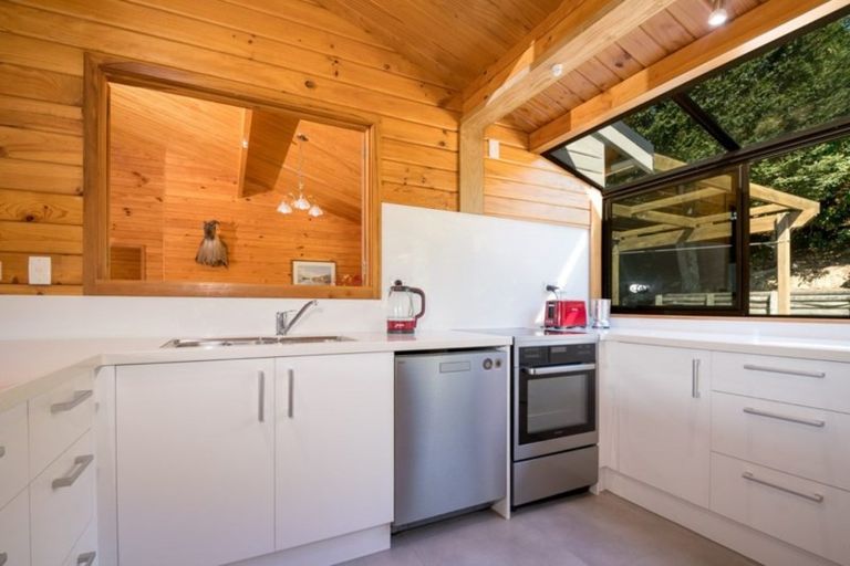 Photo of property in 39 Tirimoana Terrace, Anakiwa, Picton, 7281