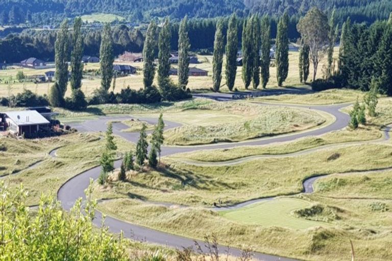 Photo of property in 14 The Fairways, Kinloch, Taupo, 3377