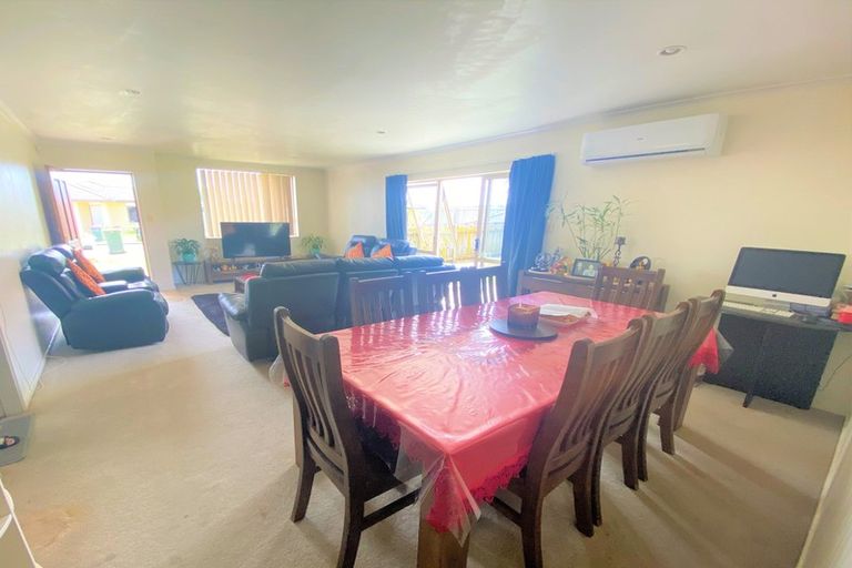 Photo of property in 5 Shah Lane, Mangere, Auckland, 2022