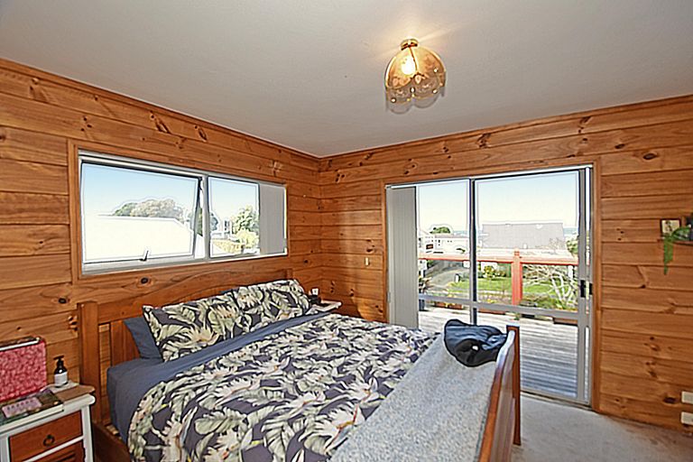 Photo of property in 9 Hinemoa Place, Snells Beach, 0920