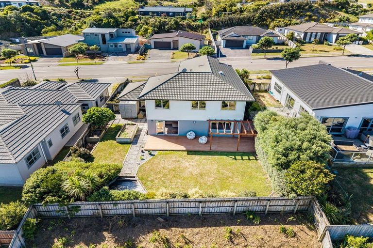 Photo of property in 85 Aotea Drive, Aotea, Porirua, 5024