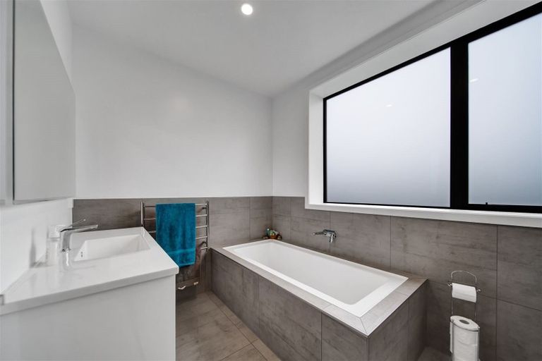 Photo of property in 16a Links Drive, Waiwhakaiho, New Plymouth, 4312