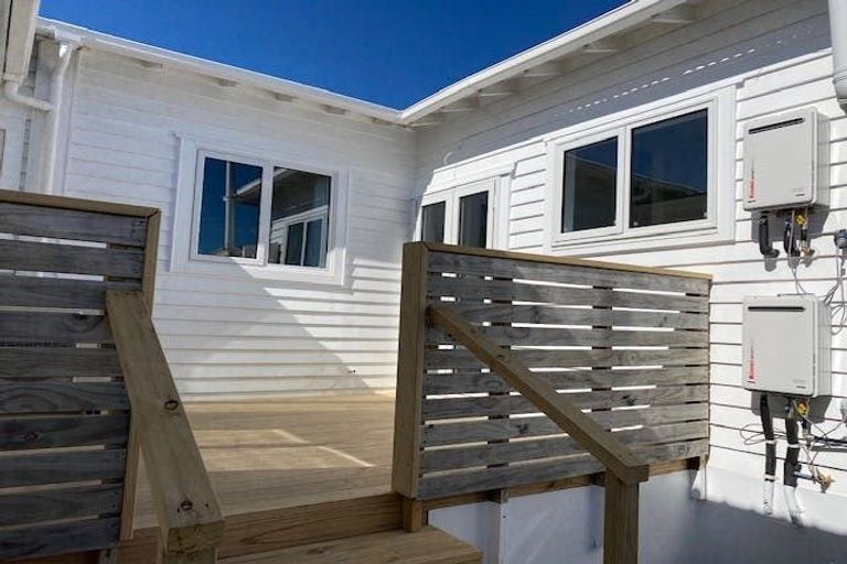 Photo of property in 125-127 Bell Road, Waiwhetu, Lower Hutt, 5010