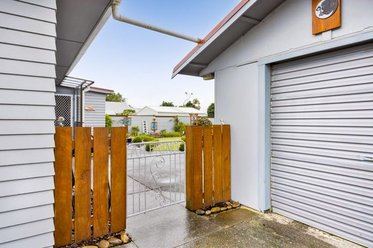 Photo of property in 240 Egmont Street, Patea, 4520