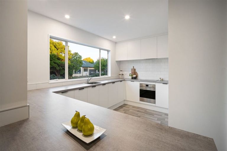 Photo of property in 4 Monterey Place, Parklands, Christchurch, 8083