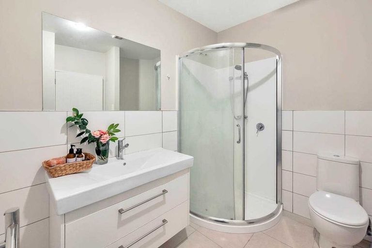 Photo of property in 10/45a Swanson Road, Henderson, Auckland, 0610