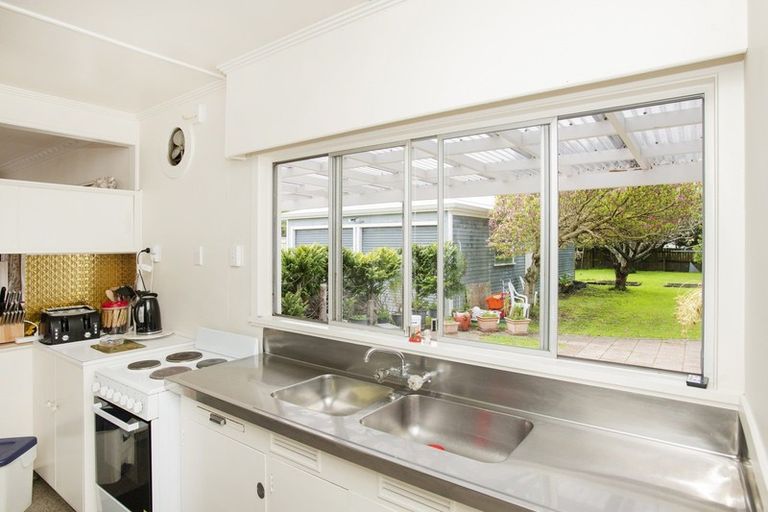 Photo of property in 48 Graham Road, Inner Kaiti, Gisborne, 4010