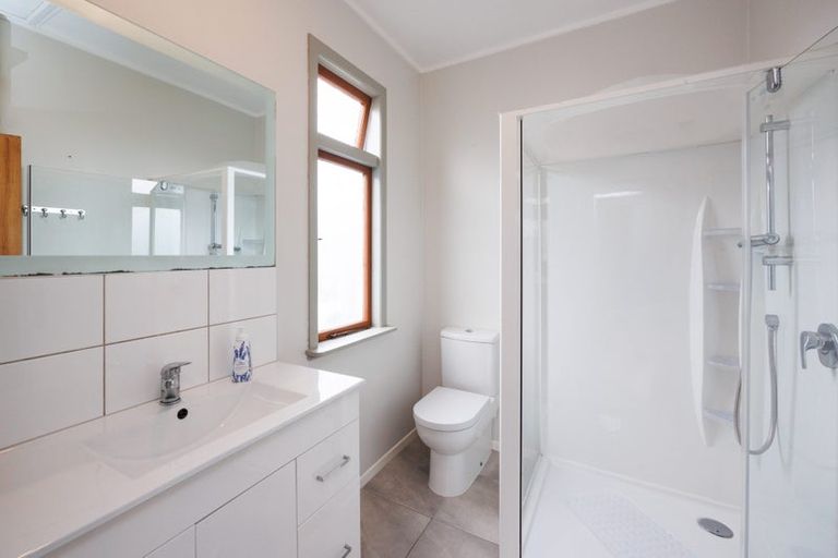 Photo of property in 42 Harris Street, Marton, 4710