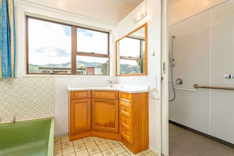 Photo of property in 119 Engles Road, Shannon, 4821