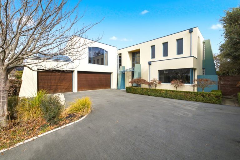 Photo of property in 2 Renoir Lane, Ilam, Christchurch, 8041