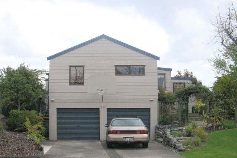 Photo of property in 37 Tumene Drive, Owhata, Rotorua, 3010