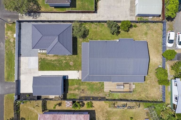 Photo of property in 15 Walsh Street, Forest Lake, Hamilton, 3200