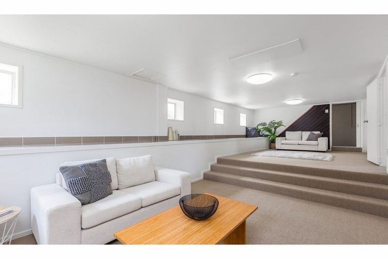 Photo of property in 1b South Pacific Place, Henderson, Auckland, 0612