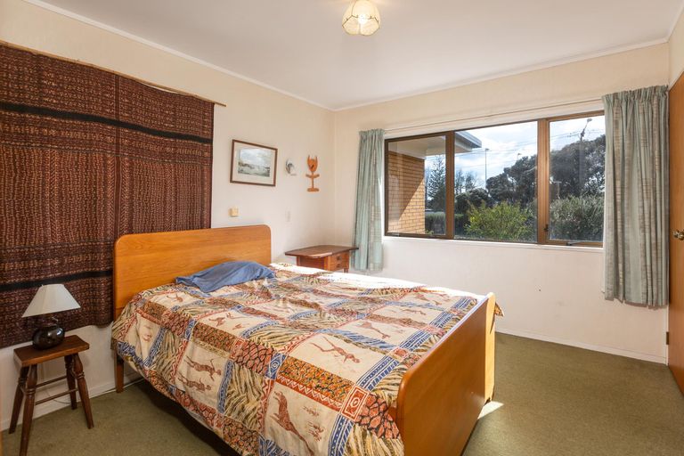 Photo of property in 1/32 Queen Street, Papakura, 2110