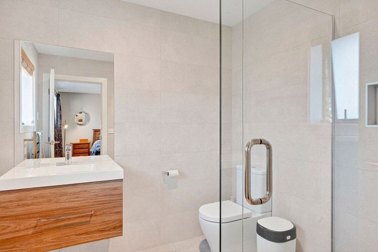 Photo of property in 23 Kereru Crescent, Wanaka, 9305