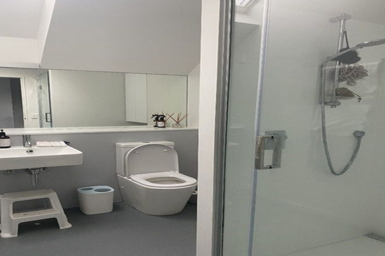 Photo of property in 383 Adelaide Road, Newtown, Wellington, 6021